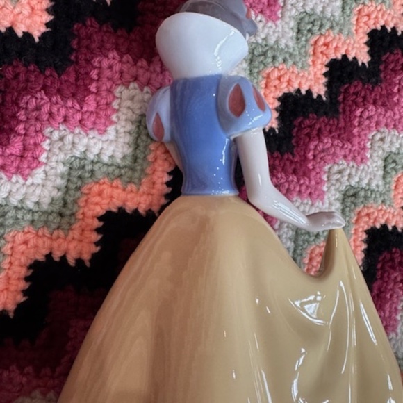 Lladro NAO Snow White Disney Princess Sculpture Figurine - Picture 16 of 16